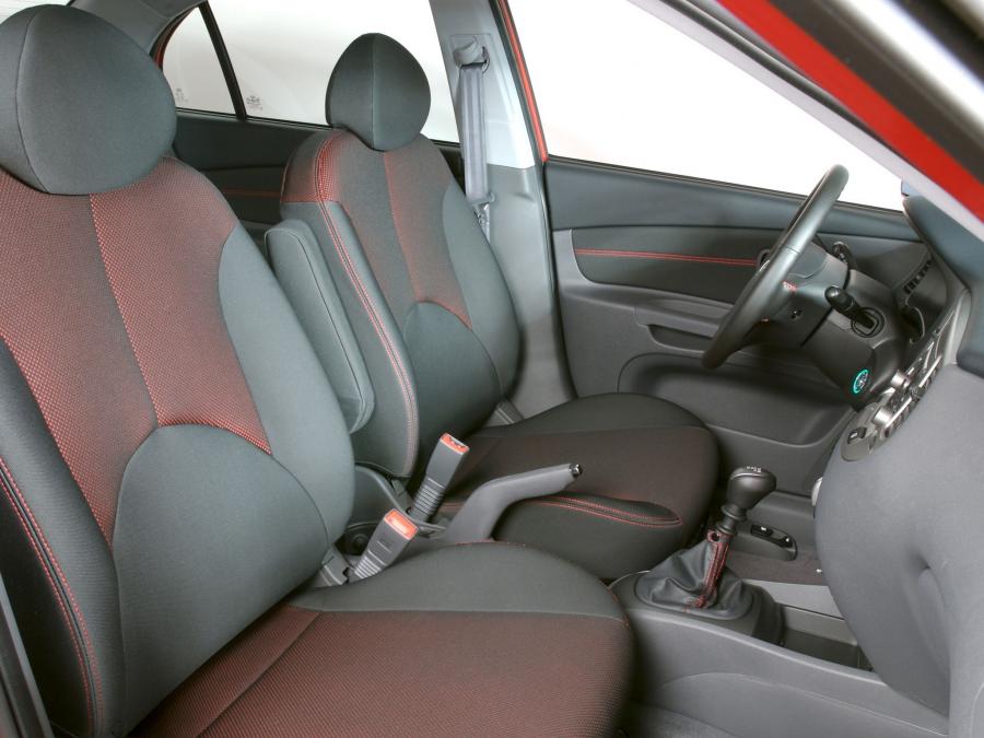  Kia Rio Sedan 2005 года  (US) (фото 15 из 16)